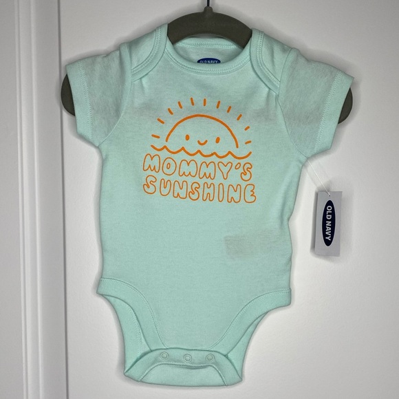 NWT Old Navy Onesie - Picture 1 of 3